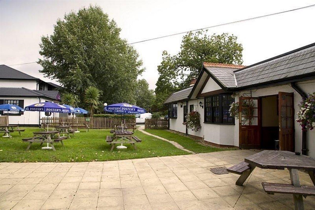 Premier Inn Cobham Cobham  Εξωτερικό φωτογραφία
