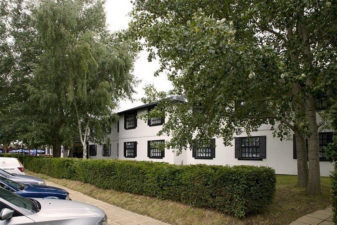 Premier Inn Cobham Cobham  Εξωτερικό φωτογραφία